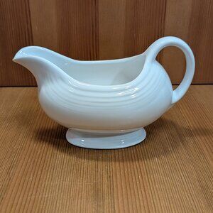 Homer Laughlin Fiesta Ware USA Fiestaware White Gravy / Sauce Boat Server - EUC